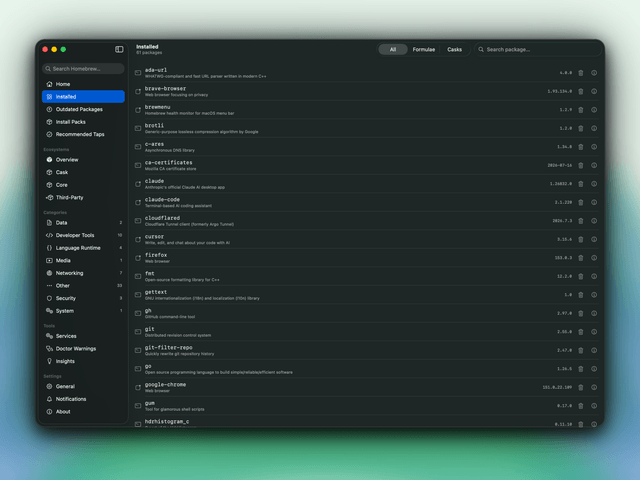 The BrewMenu Dashboard's Installed view, listing all installed formulae and casks with their versions